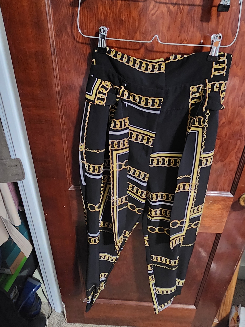 New York & Company 7th Avenue Chain Print Slim Ankle Pants Size 2 Black Gold
